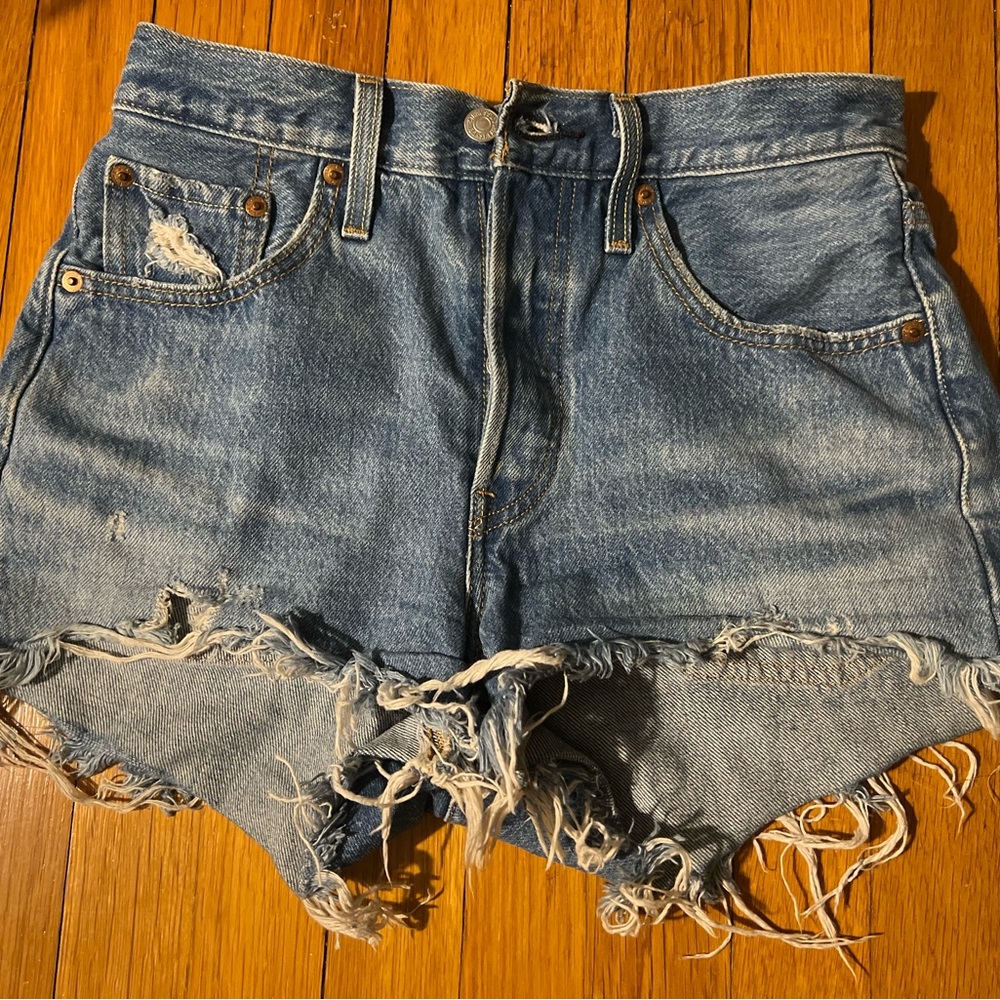 Distressed Levi’s 501 Shorts
